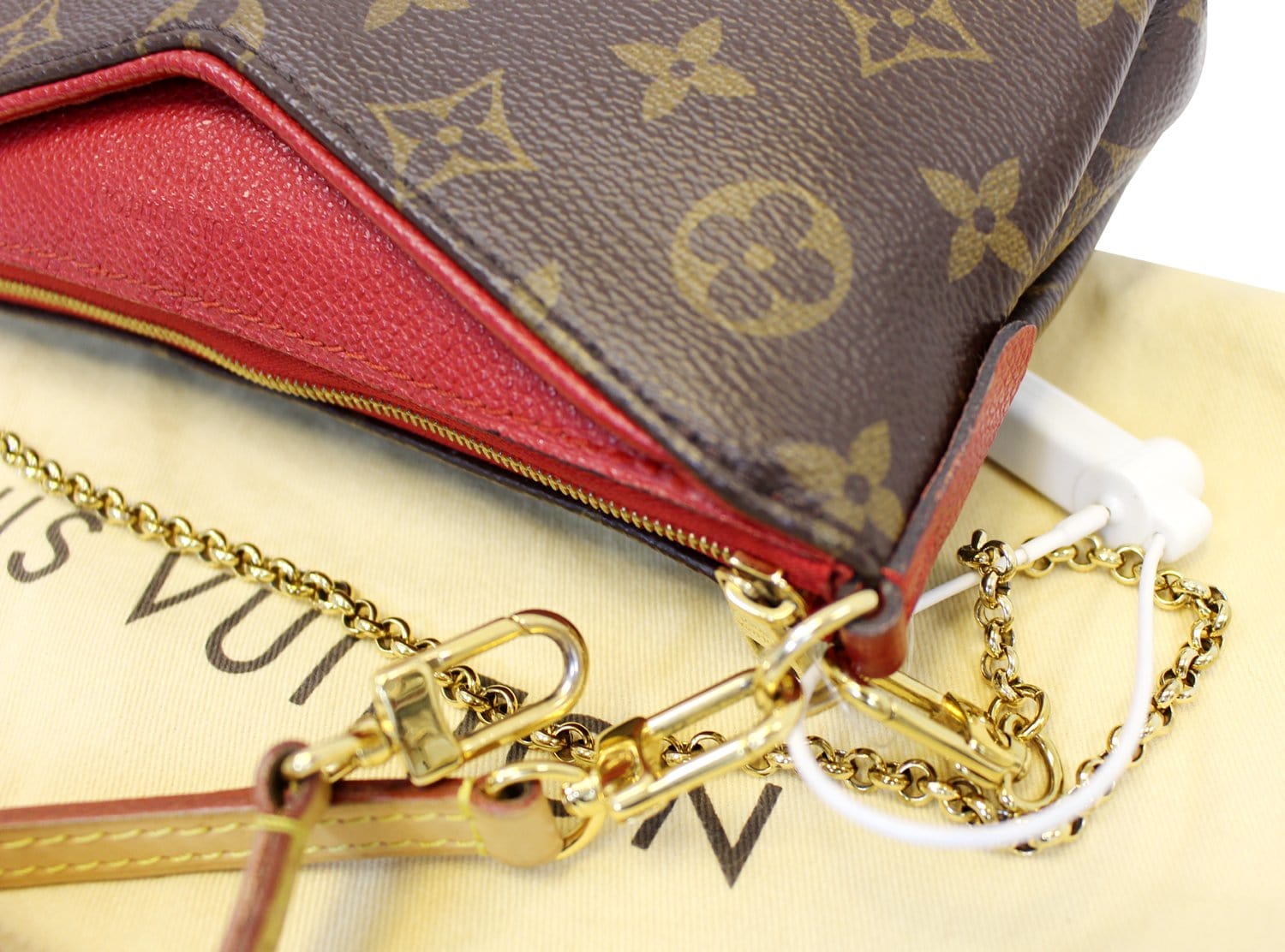 Louis Vuitton Monogram Canvas Pallas Clutch Convertible Crossbody Bag – I  MISS YOU VINTAGE