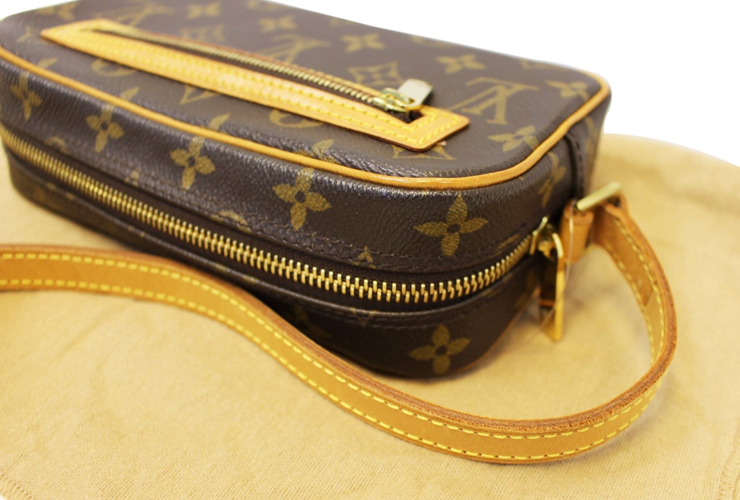 Louis Vuitton, Pochette Leather Shoulder Bag