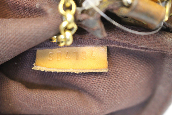 LOUIS VUITTON Monogram Canvas Favorite MM Crossbody Bag