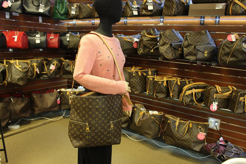 LOUIS VUITTON Monogram Melie Hobo Shoulder Bag