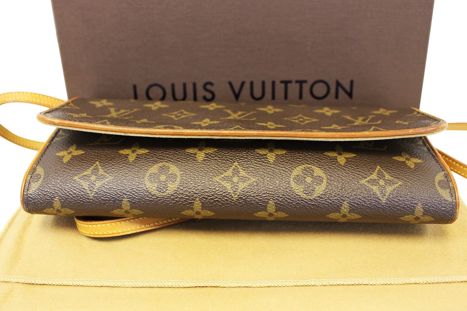 Louis Vuitton Monogram Pochette Twin GM (SHG-bOCiOI) – LuxeDH