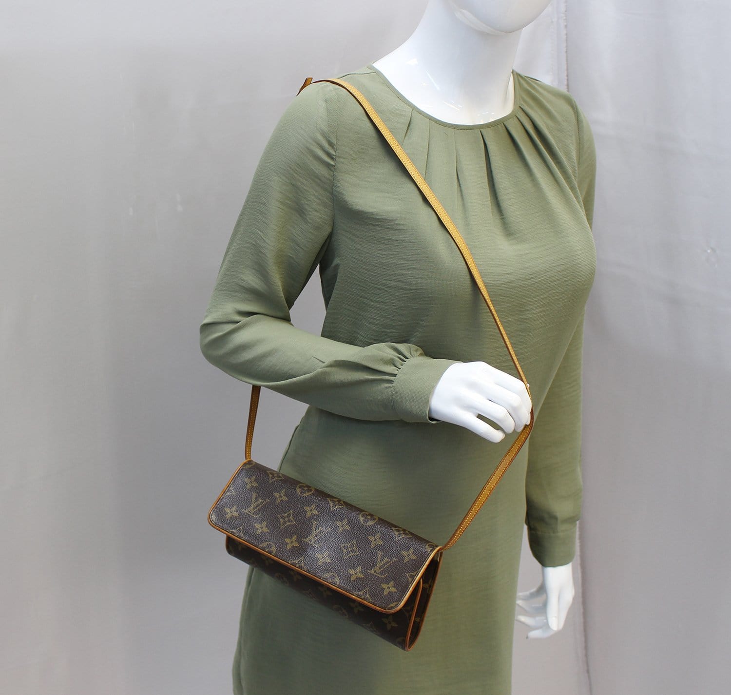 Louis Vuitton Pochette Twin GM - Lv Monogram Shoulder Bag