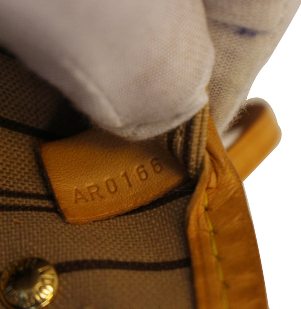 LOUIS VUITTON Monogram Canvas Neverfull PM Tote Shoulder Bag