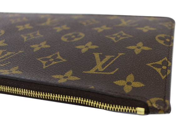 LOUIS VUITTON Monogram Neverfull MM Pochette Wristlet Clutch