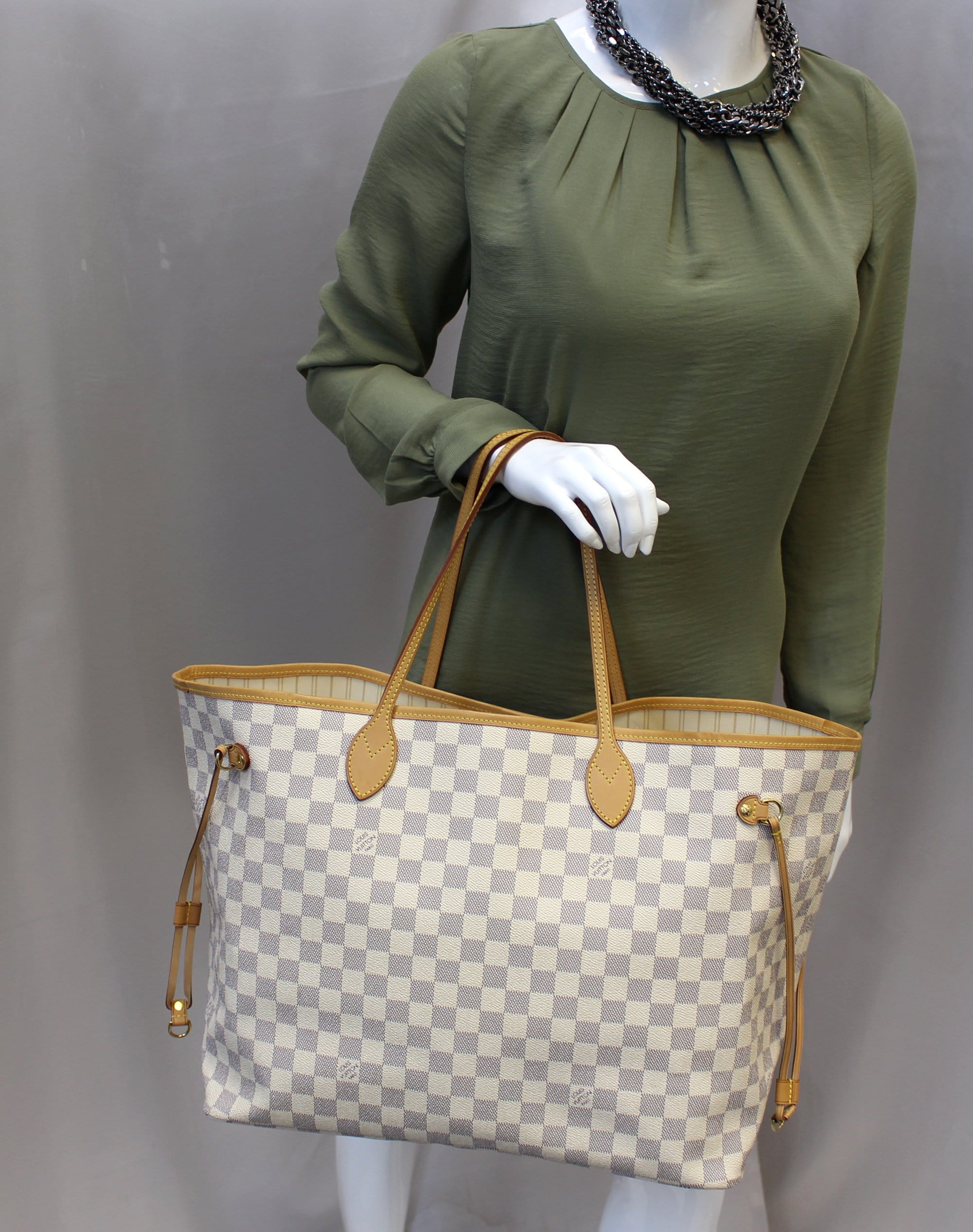 Louis Vuitton Azur Shoulder Bags