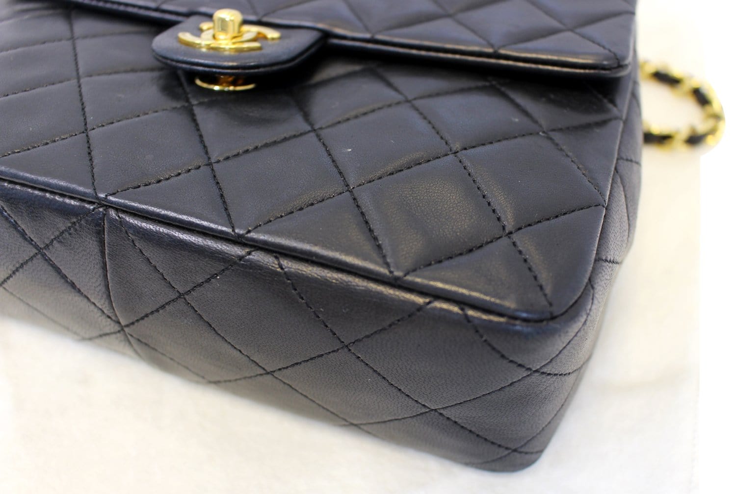 Chanel Pre-owned CC Classic Flap Shoulder Bag - Black