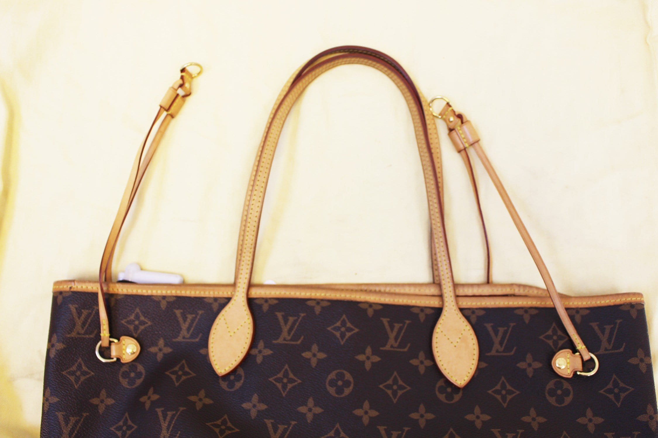 Louis Vuitton Neverfull - Red