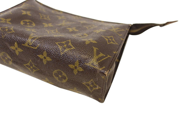LOUIS VUITTON Monogram Canvas Toiletry Pouch 19 Cosmetics Pouch