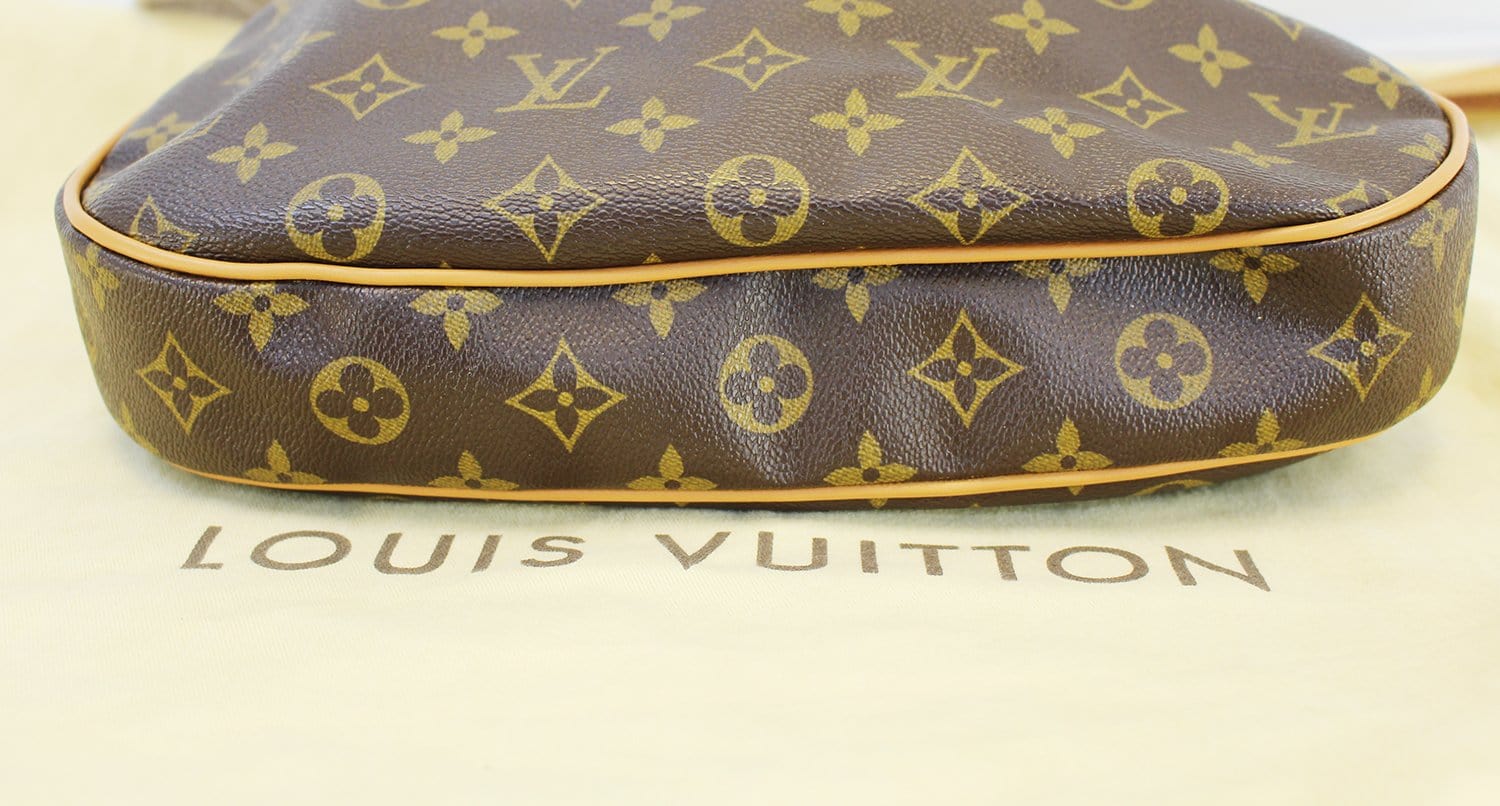 Louis Vuitton Vintage Monogram Odeon Mm in Brown