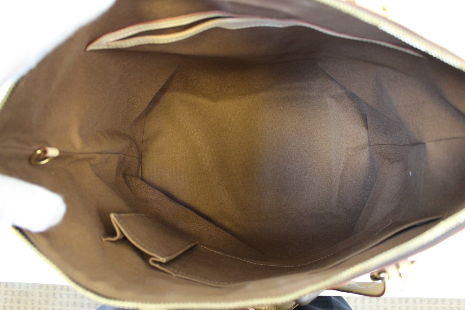 Louis Vuitton Palermo GM Monogram Hobo Bag (MI2141) – AE Deluxe LLC®