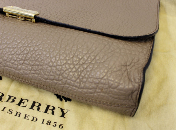 BURBERRY Heritage Sonnet Grain Leather Large Clutch