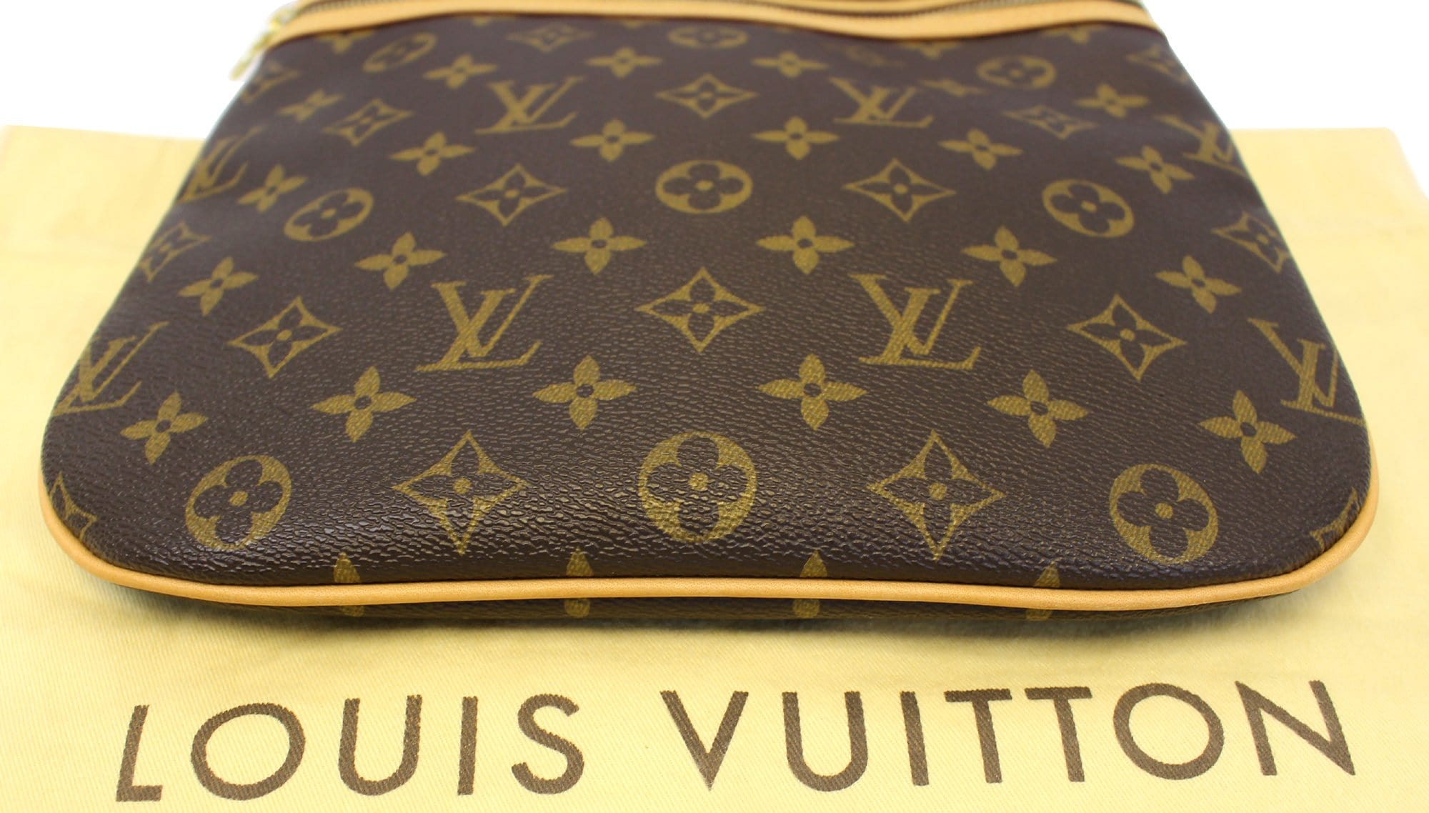 Louis Vuitton Pochette Bosphore Monogram Crossbody Purse Zip Shoulder –  brandedmoda