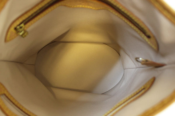 LOUIS VUITTON Monogram Canvas Bucket PM Shoulder Bag