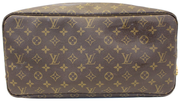 LOUIS VUITTON Monogram Canvas Neverfull GM Shoulder Bag