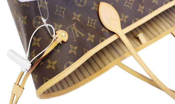 LOUIS VUITTON Monogram Canvas Neverfull GM Shoulder Bag