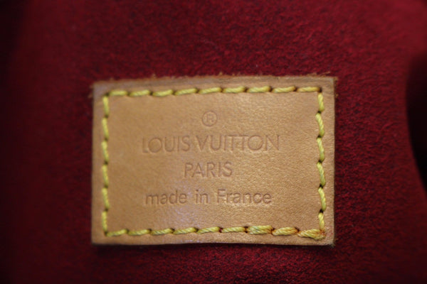 LOUIS VUITTON Monogram Canvas Croissant MM Shoulder Bag