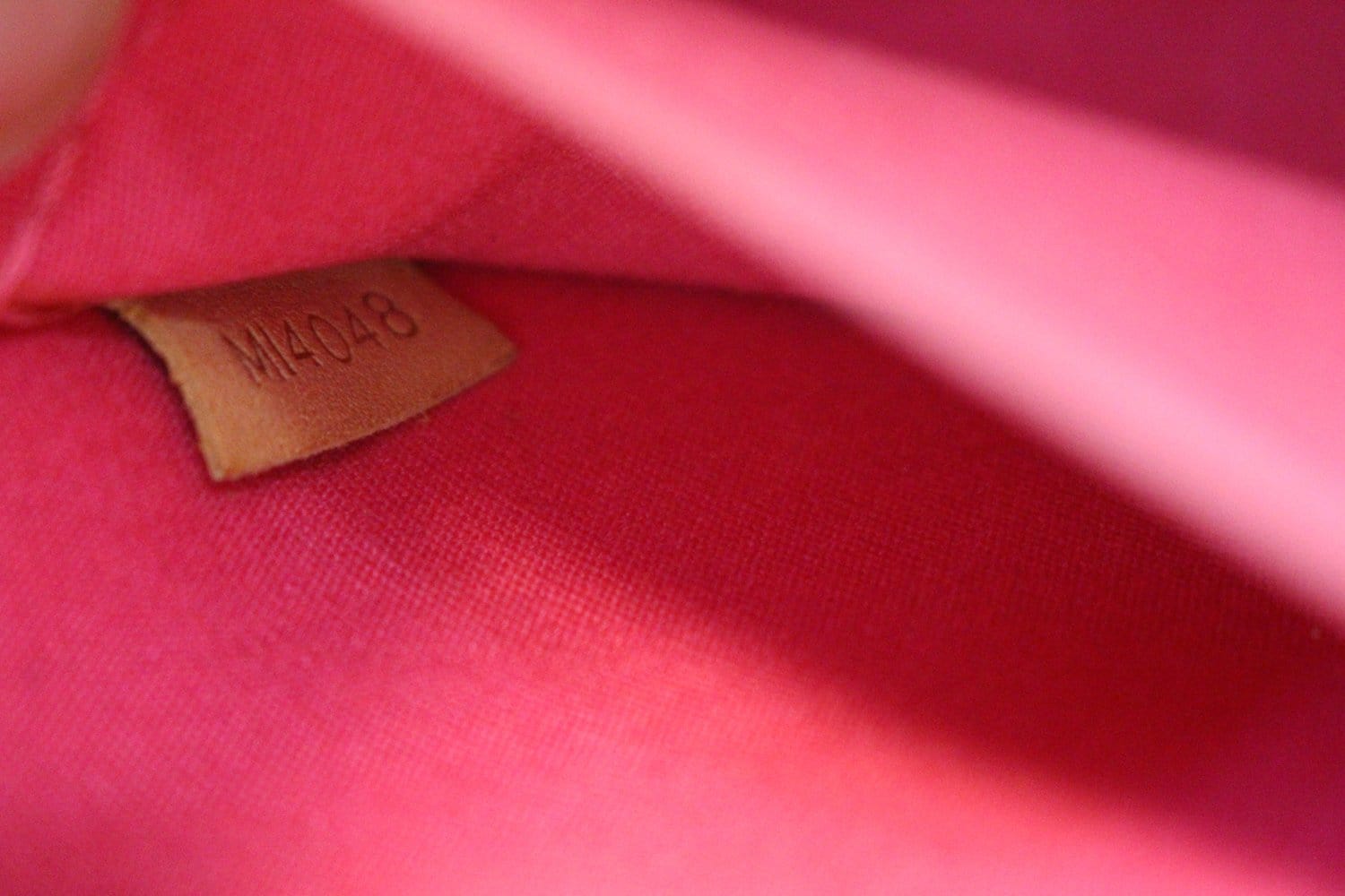 Louis Vuitton green 2008 Alma MM top handle bag in Monogram Vernis