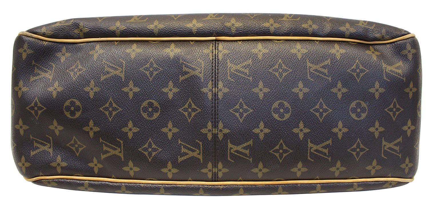 Louis Vuitton Zipped Pouch GM - Fonts In Use