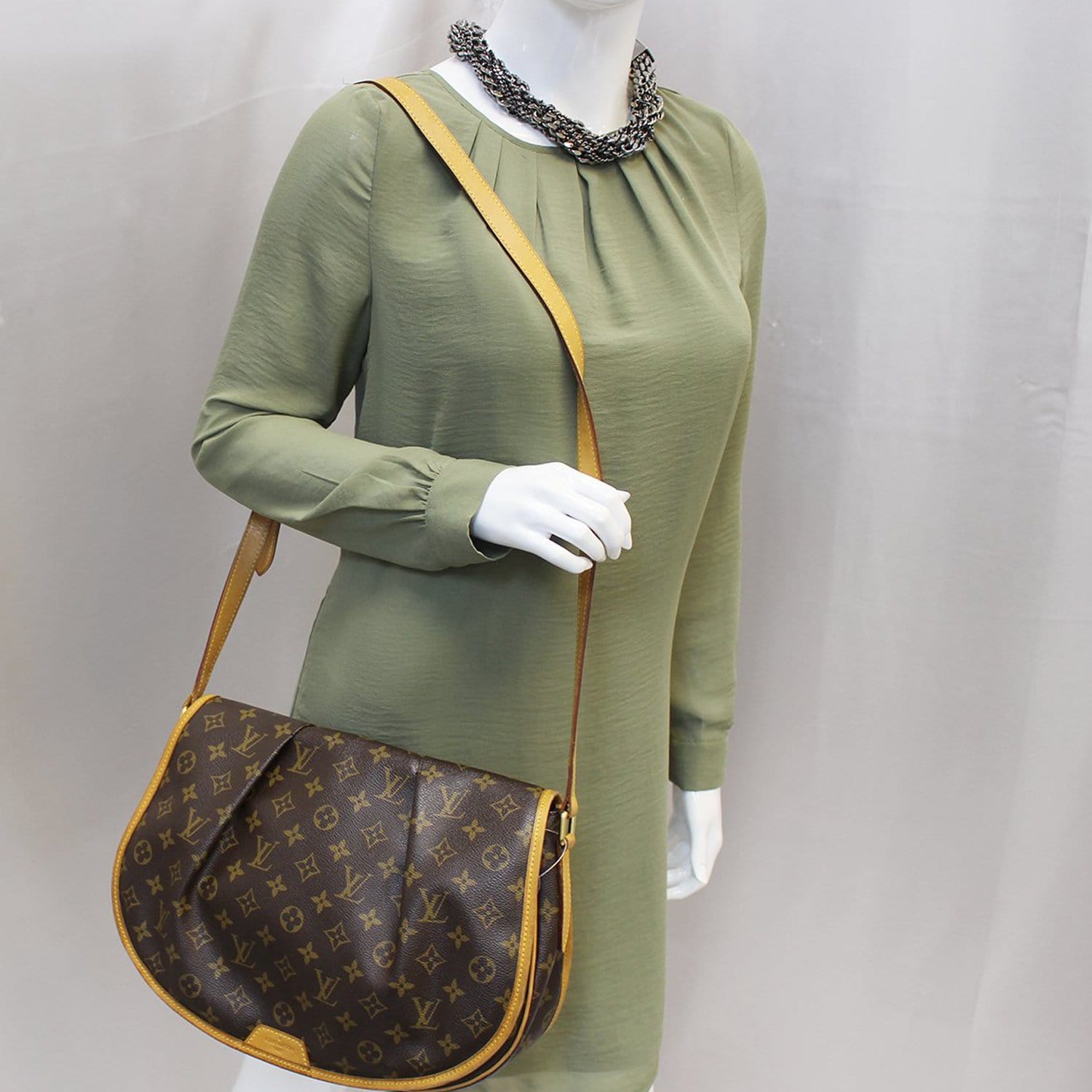 Shop Louis Vuitton Denim Street Style Plain Logo Messenger & Shoulder Bags  (M21544) by LeO.