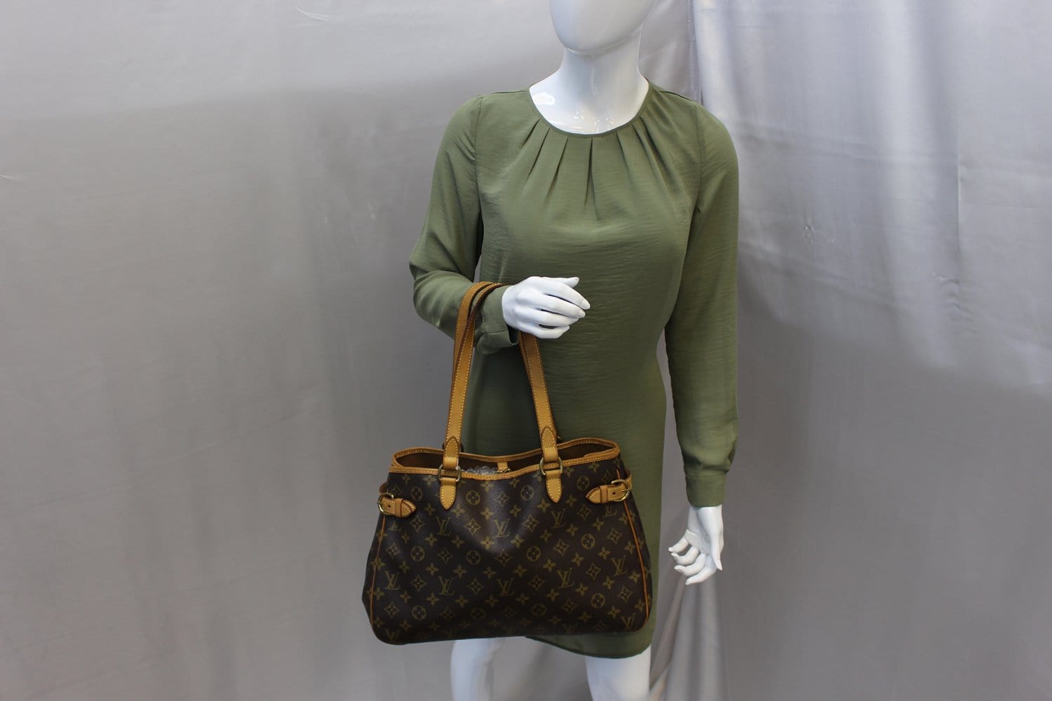 Batignolles leather handbag Louis Vuitton Brown in Leather - 36492270