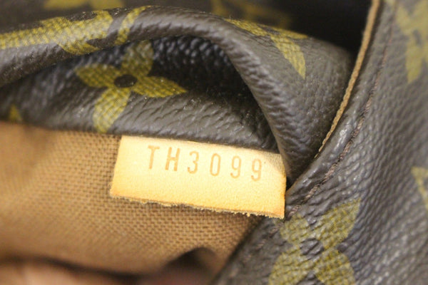 LOUIS VUITTON Monogram Canvas Totally MM Tote Bag