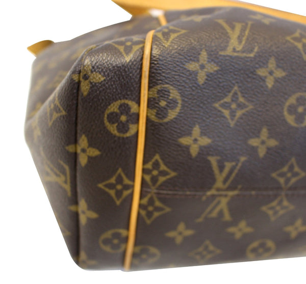 LOUIS VUITTON Monogram Canvas Totally MM Tote Bag