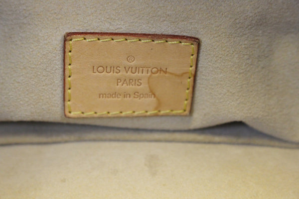 LOUIS VUITTON Monogram Canvas Artsy MM Hobo Shoulder Bag