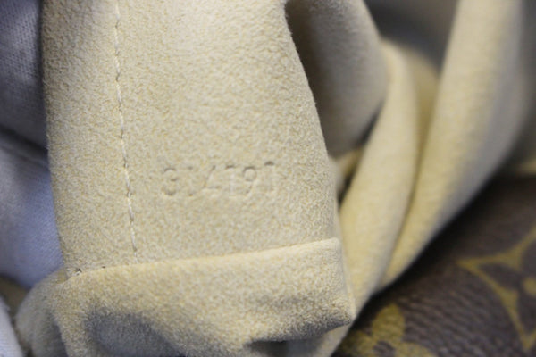 LOUIS VUITTON Monogram Canvas Artsy MM Hobo Shoulder Bag