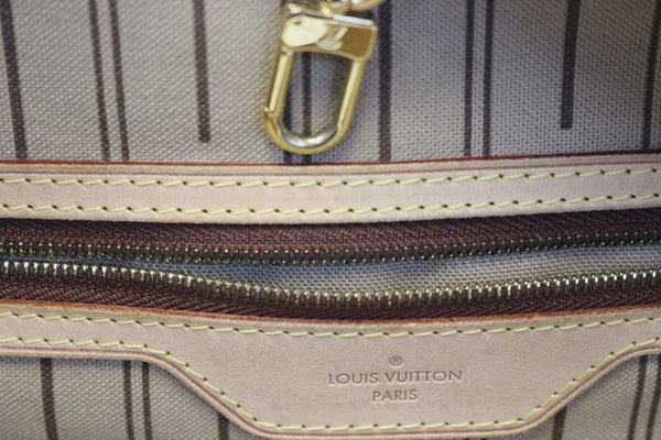 LOUIS VUITTON Monogram Canvas Delightful GM Shoulder Bag