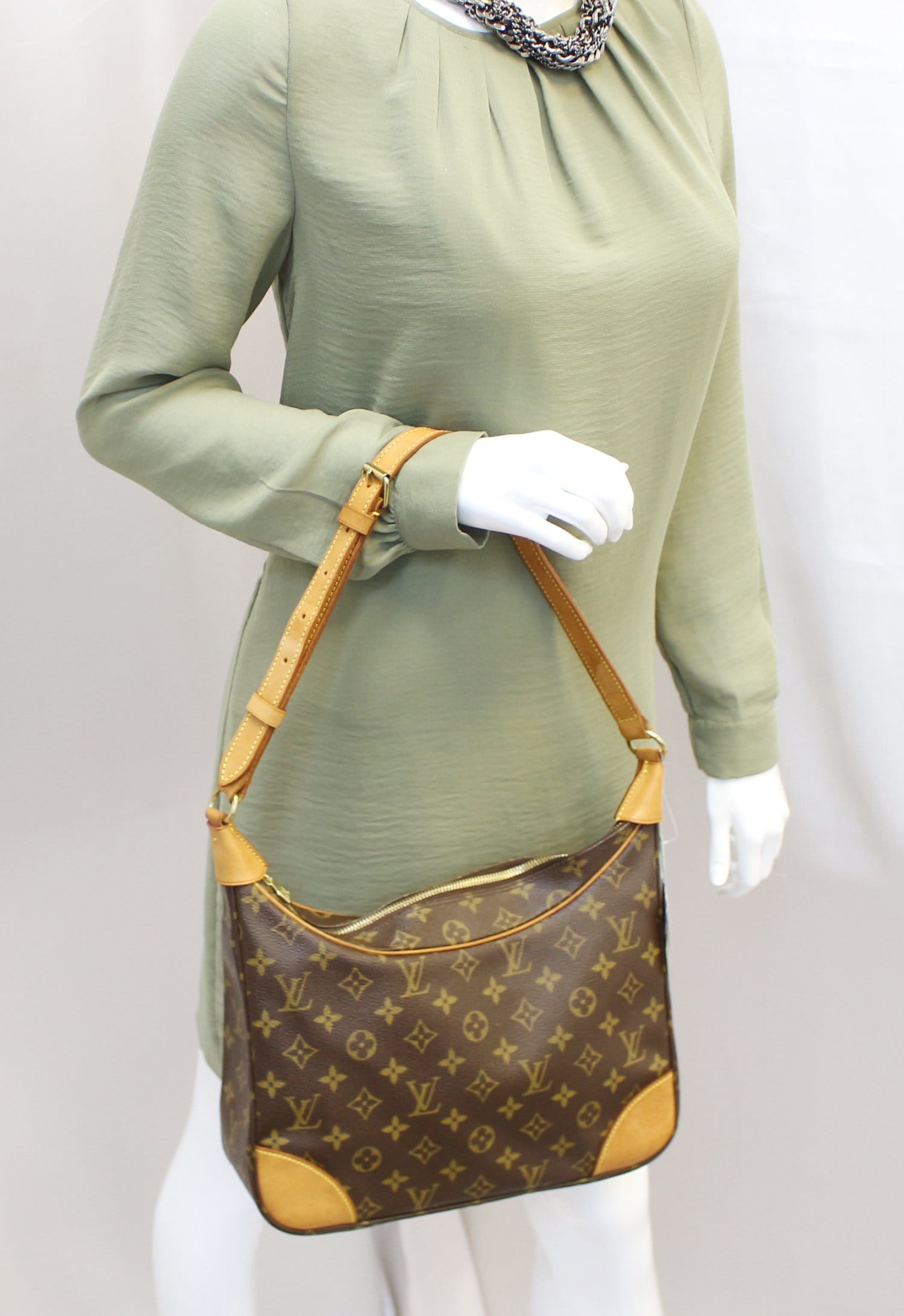 Louis Vuitton Boulogne Monogram One Shoulder Bag Leather Crossbody