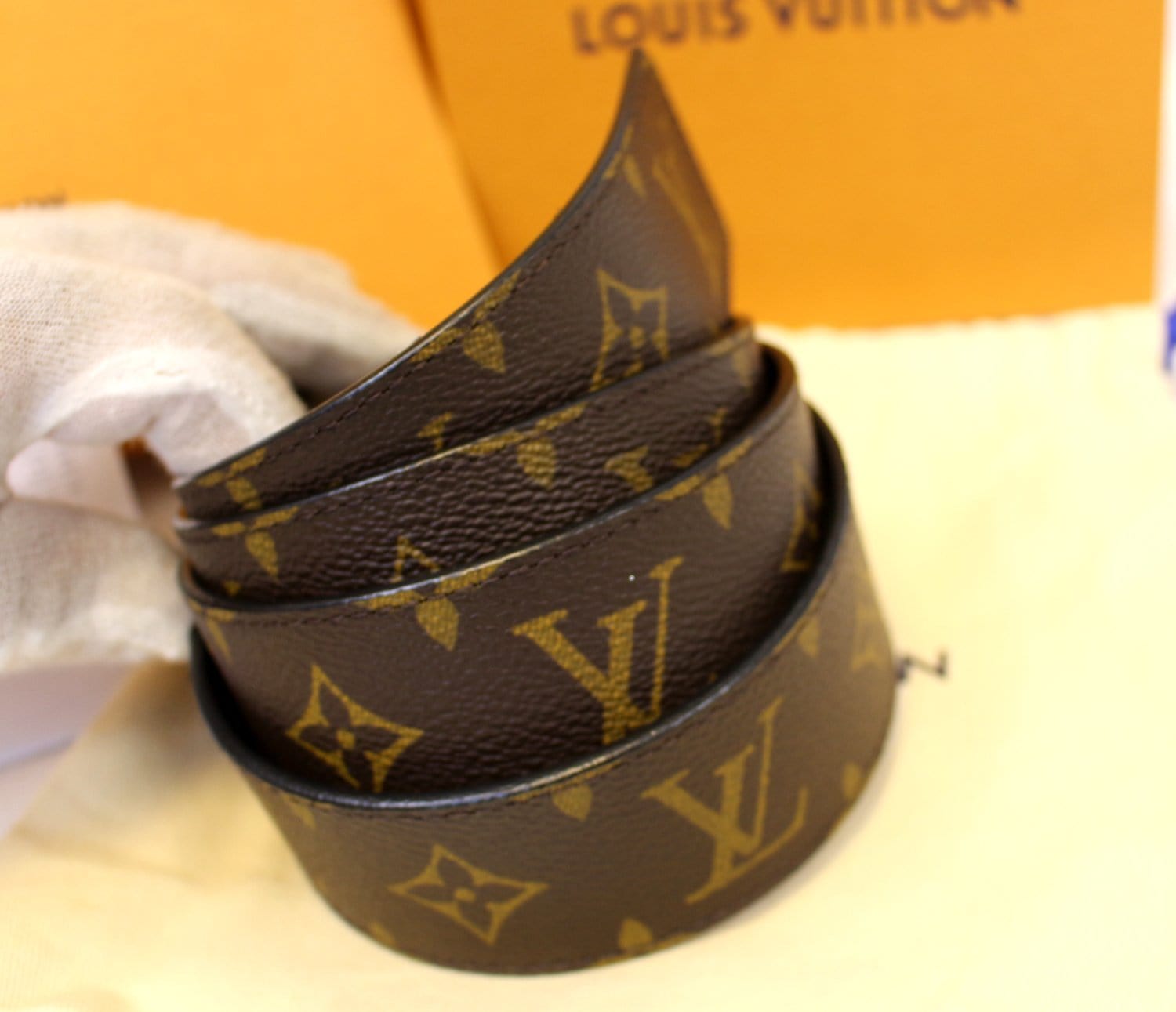 Louis Vuitton Louis Vuitton reversible monogram belt