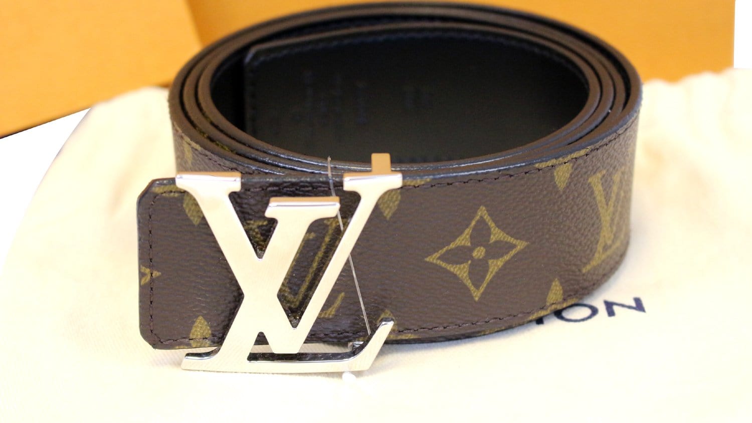 Louis Vuitton Louis Vuitton Initiales Belt