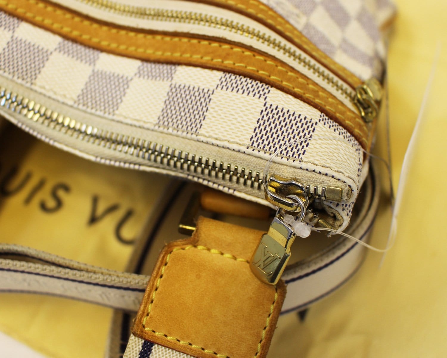 Louis Vuitton Vintage - Damier Azur Pochette Bosphore Bag - Brown