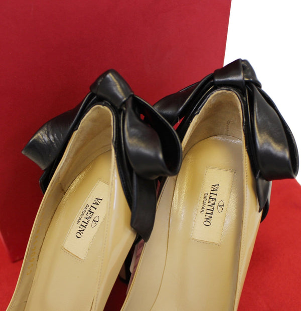 VALENTINO Patent Leather Nude and Black Bow Pumps Size 39