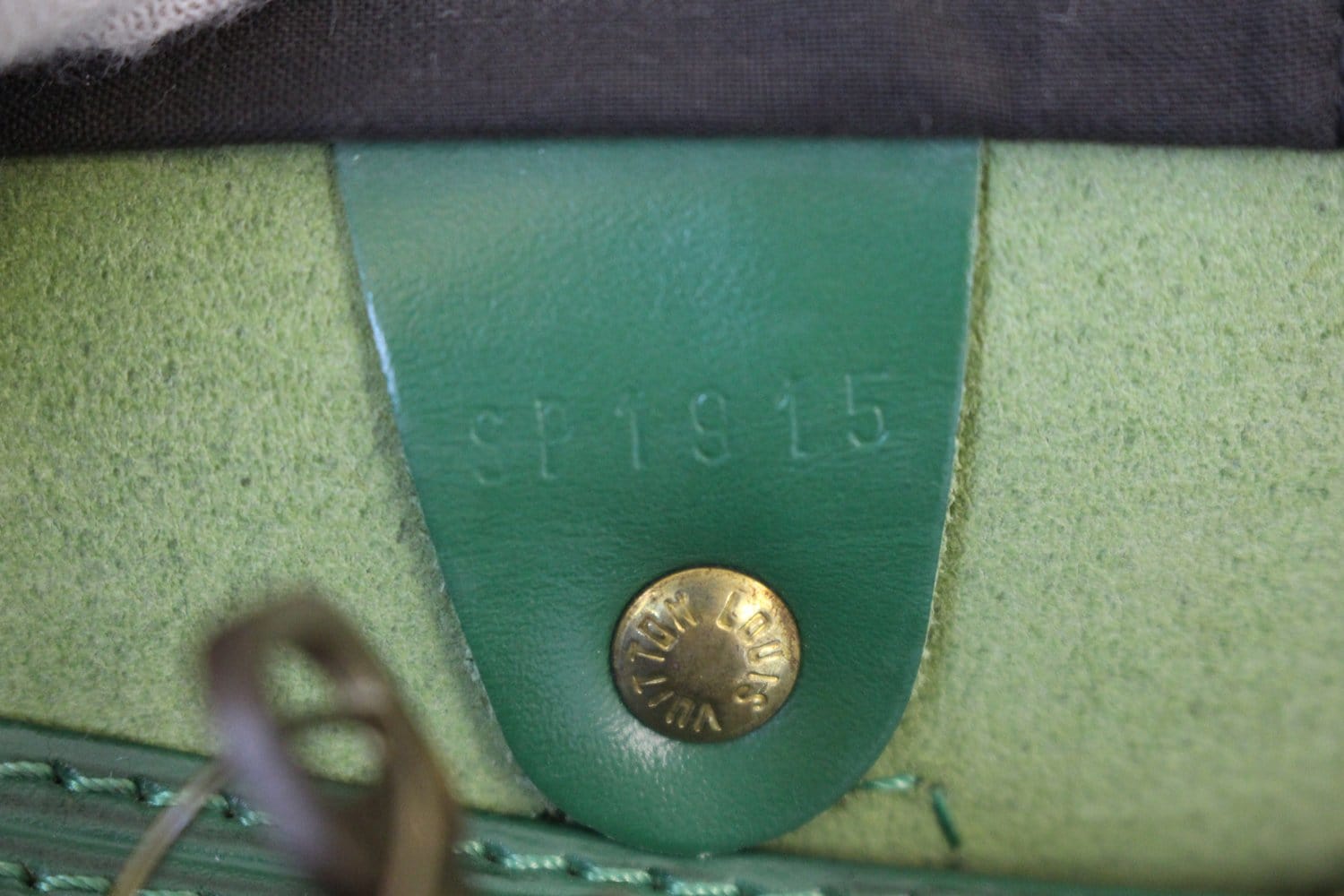 louis-vuitton epi leather green