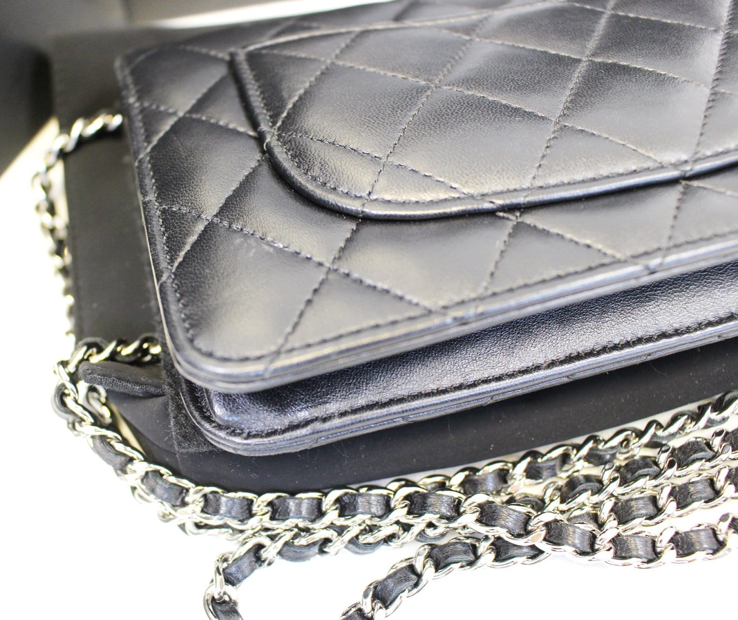 Sold at Auction: Chanel Mini Flap Crossbody CC Shoulder Bag Black Wallet On  Chain Bag Silver WOC
