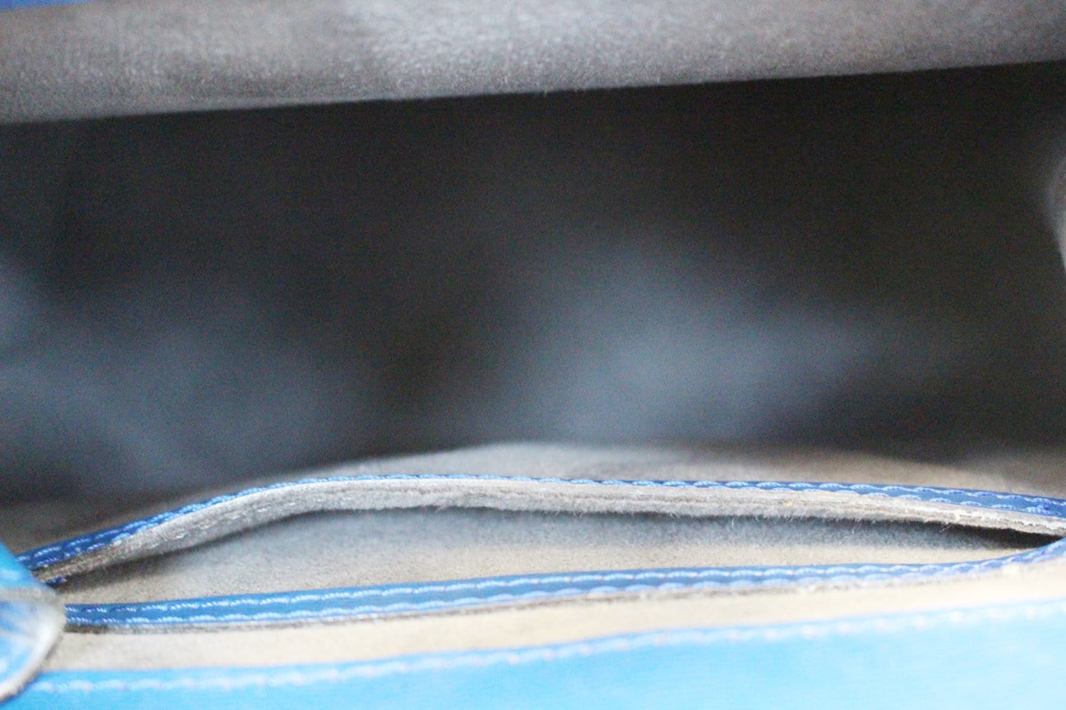 LOUIS VUITTON Epi Leather Blue Cluny Shoulder Bag - 20% OFF