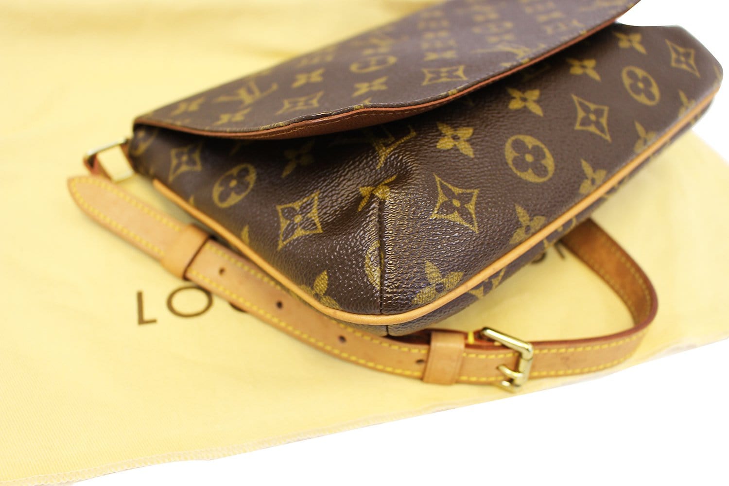 Louis Vuitton Monogram Musette Tango Long Strap (SHG-vusHB1) – LuxeDH