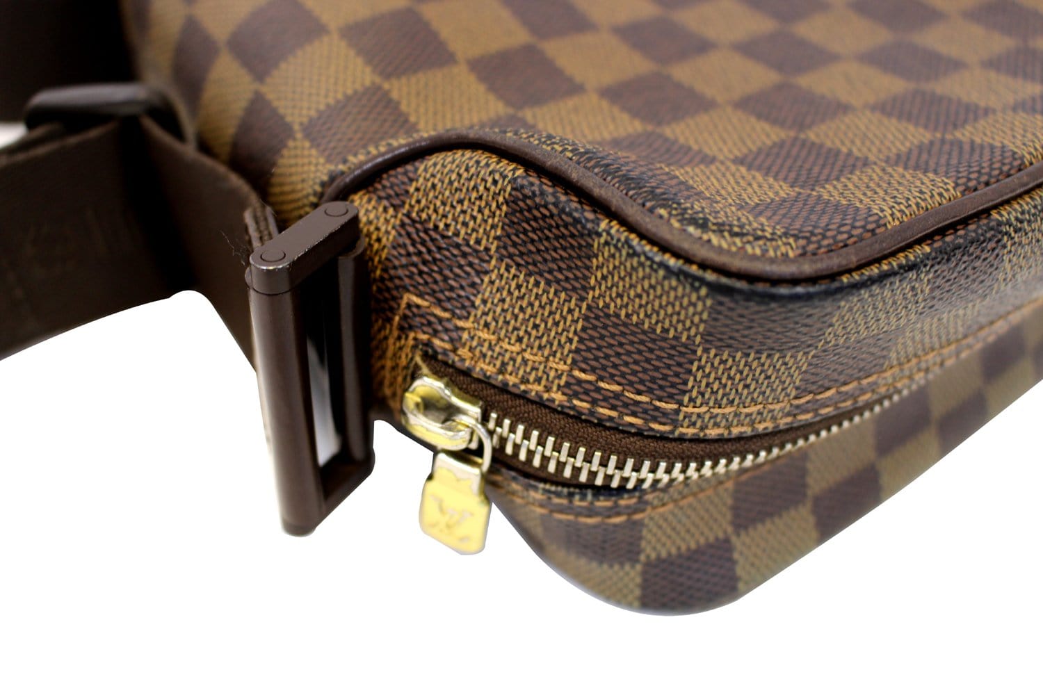 Louis Vuitton Olav Shoulder bag 340371
