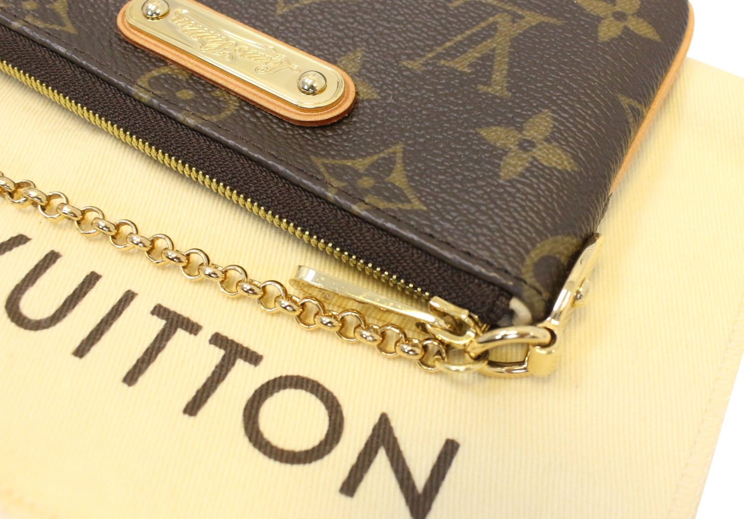 Louis Vuitton Milla Handbag 365676