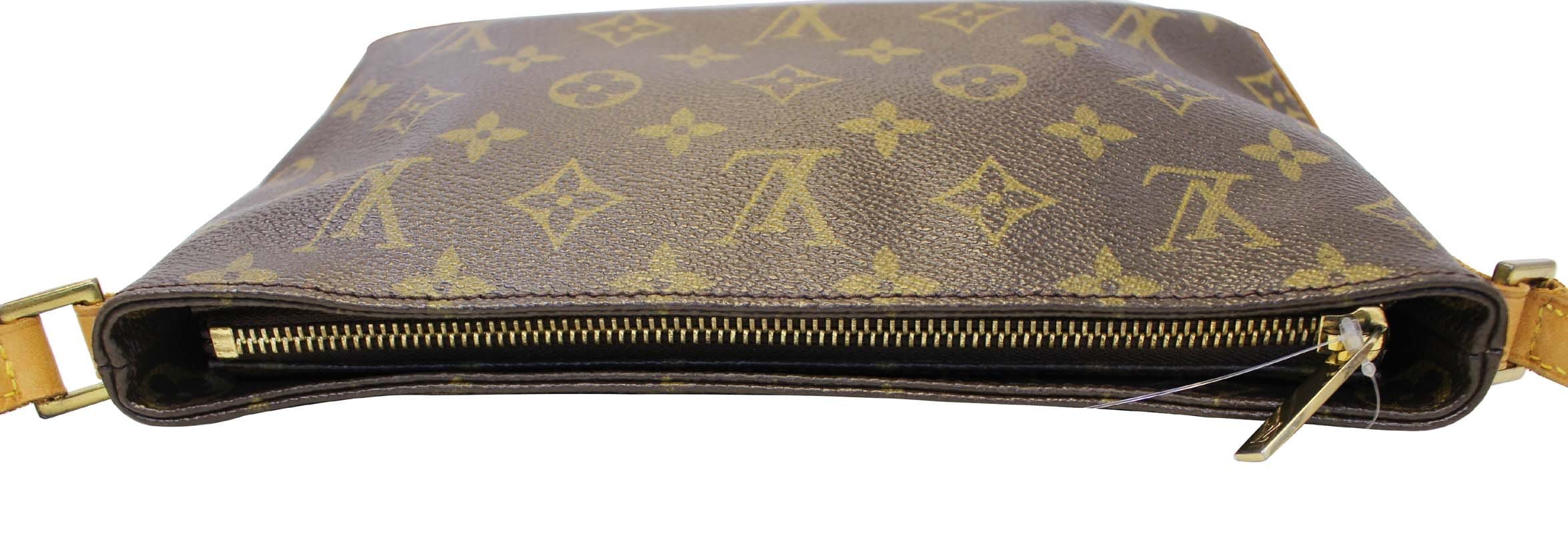 Louis Vuitton Monogram Trotteur Crossbody Bag 819lv70 For Sale at 1stDibs