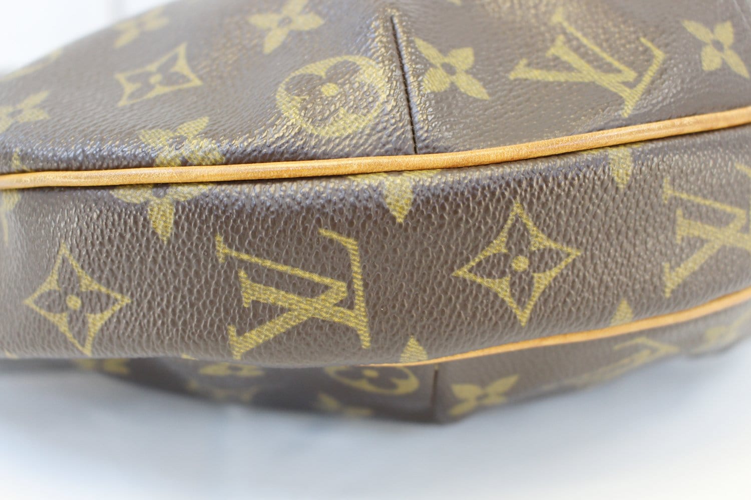 Louis Vuitton, Bags, Louis Vuitton Bag Shoulder Bag Croissant Gm Monogram  Authenic