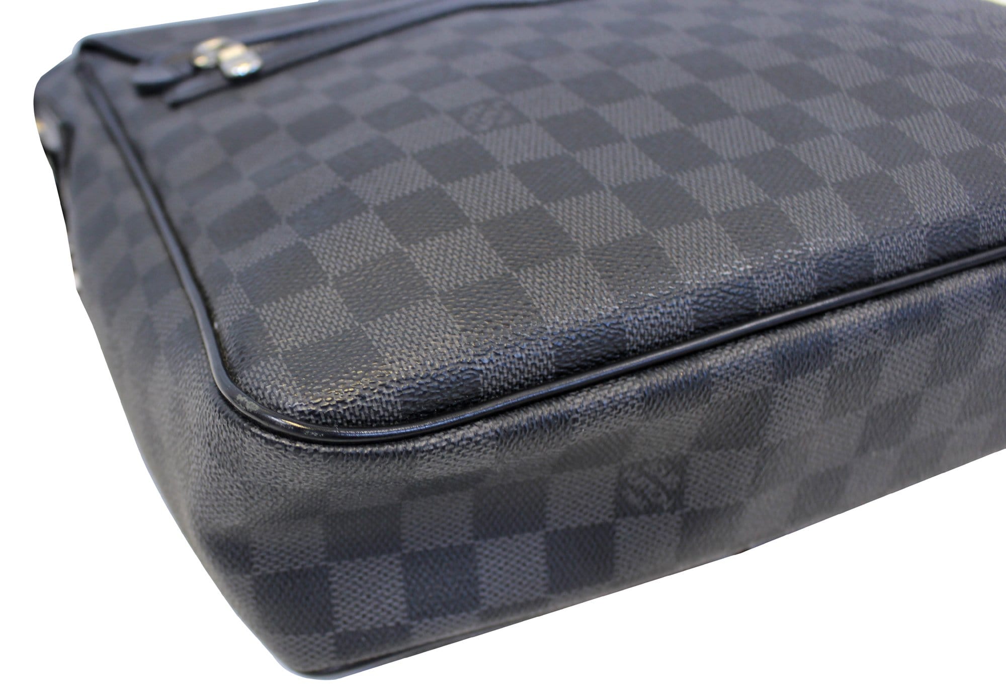 Louis Vuitton Messenger 10lk0107 Damier Graphite Daniel Mm Black Coated  Canvas Laptop Bag, Louis Vuitton