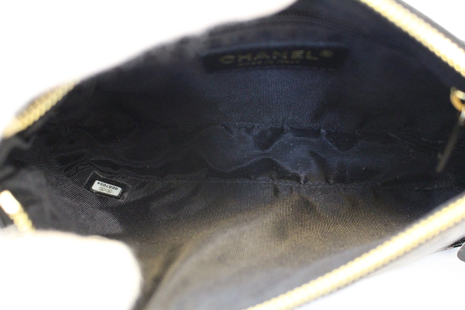 Chanel Shoulder Bag - CHANEL Black Sac Divers Mini Caviar