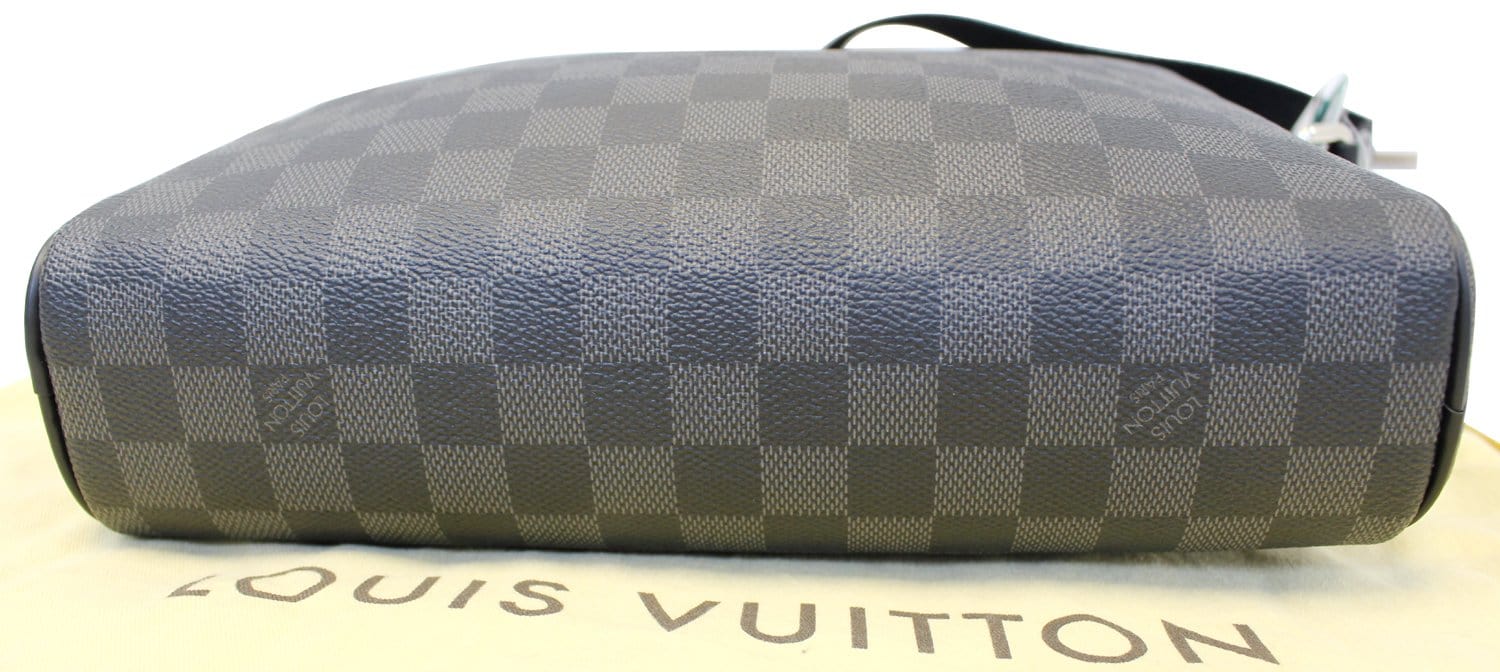 Daytona reporter cloth satchel Louis Vuitton Black in Cloth - 21806166