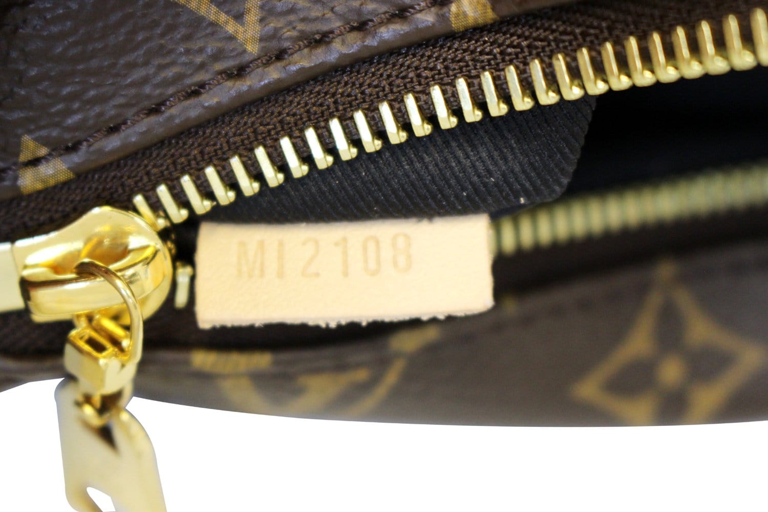 Louis Vuitton Bum Outdoor Waist Crossbody Bag M57281 Monogram Tapestry Navy