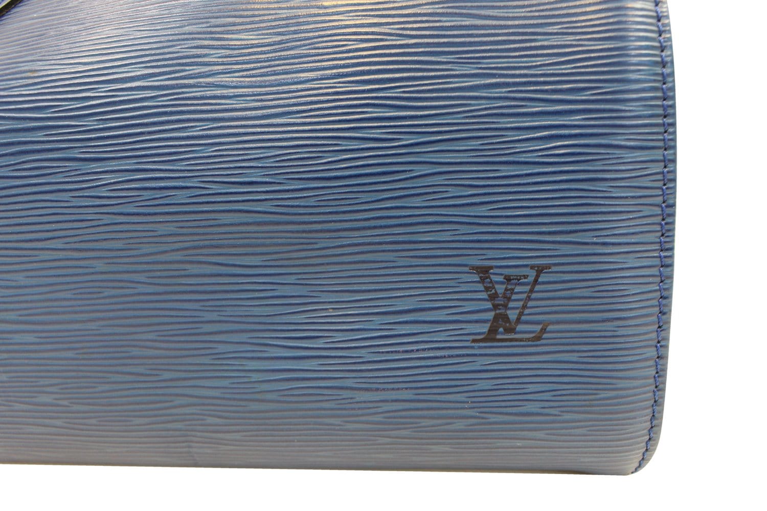 Louis Vuitton Cosmetic Pouch Blue Leather Epi in 2023