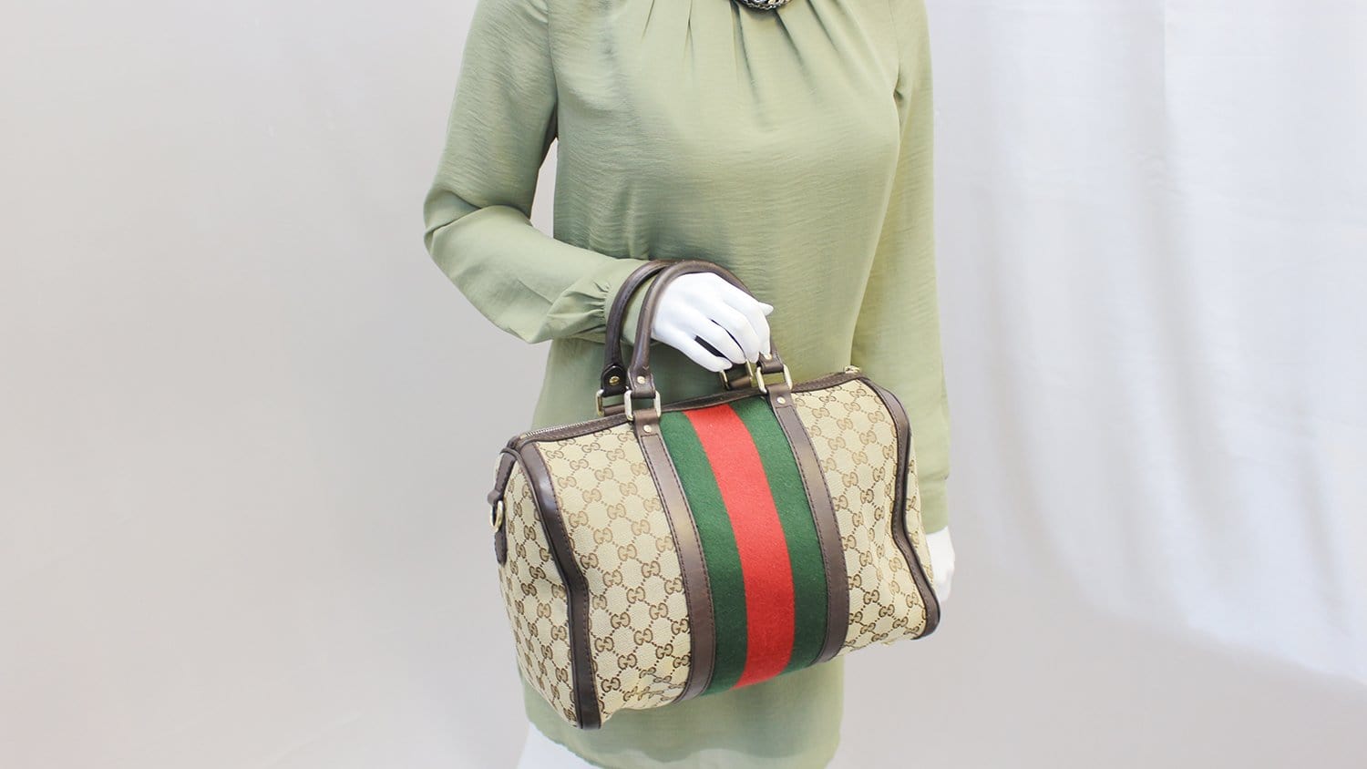 Gucci Calfskin Canvas Street Style Plain Beige/Green Women's Folding W –  Becauze