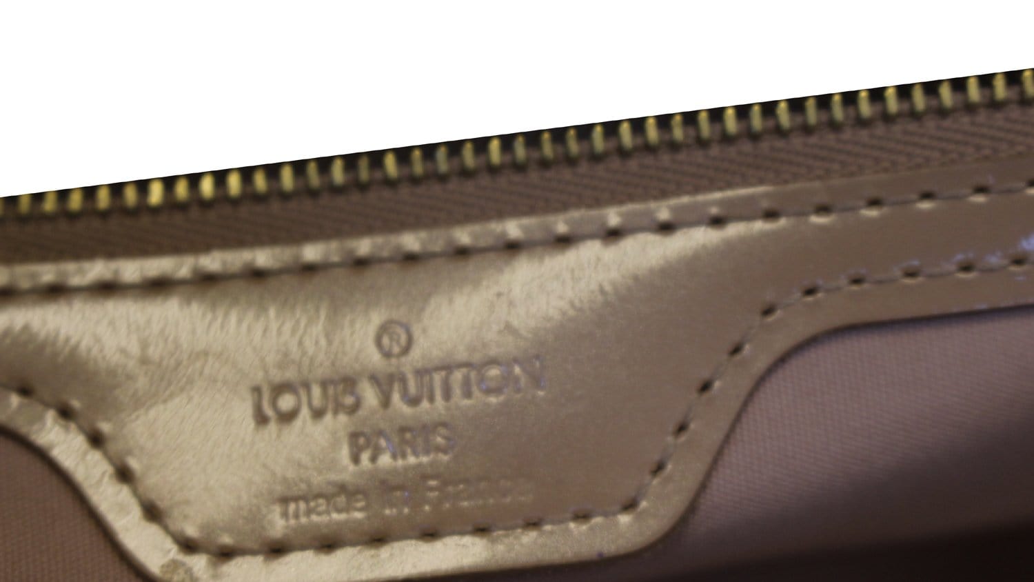 Louis Vuitton Monogram Vernis Wilshire PM (SHG-k4Mpiz) – LuxeDH