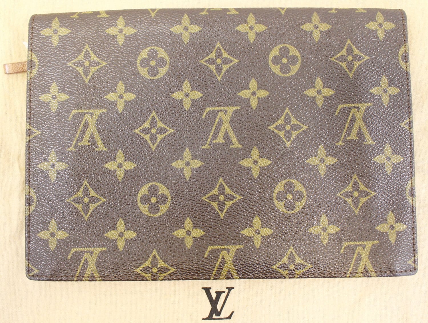 Louis Vuitton Vintage Monogram Canvas Rabat 20 Clutch (SHF-16449